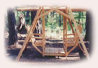 picnicking at gathering light ... a retreat: tree houses, treehouses, the cottage, cabins,
vacation rentals and rv camping in southern oregon near crater lake national park and klamath basin birding trails. cabins, tree houses, rv camping and vacation rentals in the forest on the river near crater lake national park and klamath basin birding trails in southern oregon.