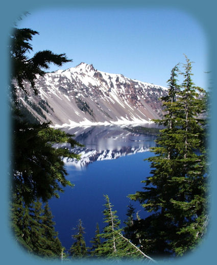 sightseeing at crater lake national park in the cascade mountains of oregon.